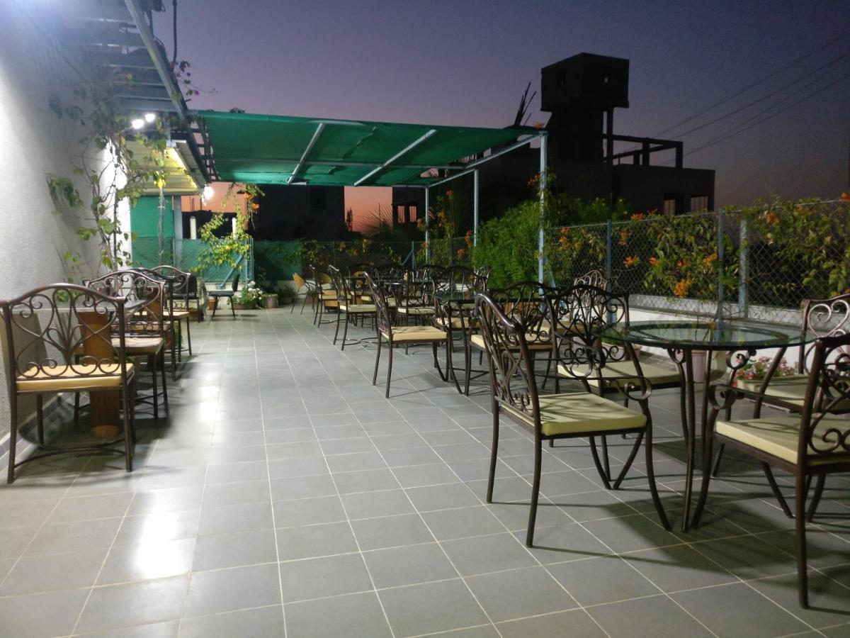 Aashiyana Inn Нашик Екстер'єр фото